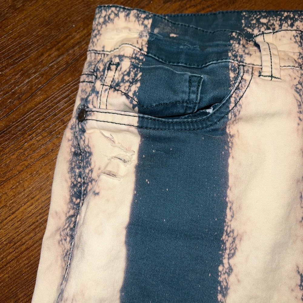 ⭐️Sonoma Blue & Cream Striped Distressed Denim Shorts Upcycled Size 14 - Picture 7 of 15